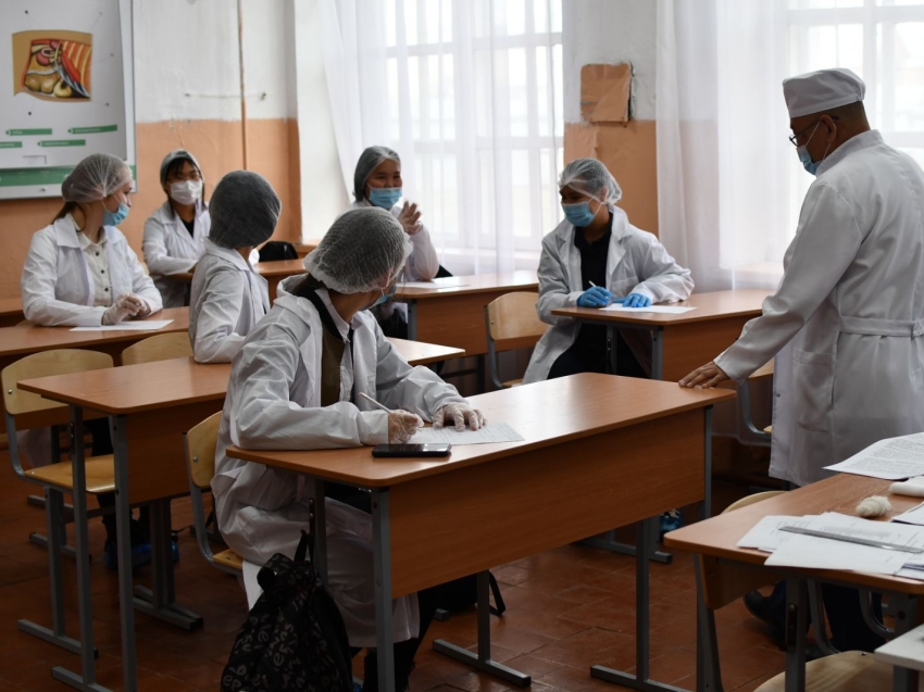 «Билет в будущее»: Забайкальские школьники прошли профессиональные пробы